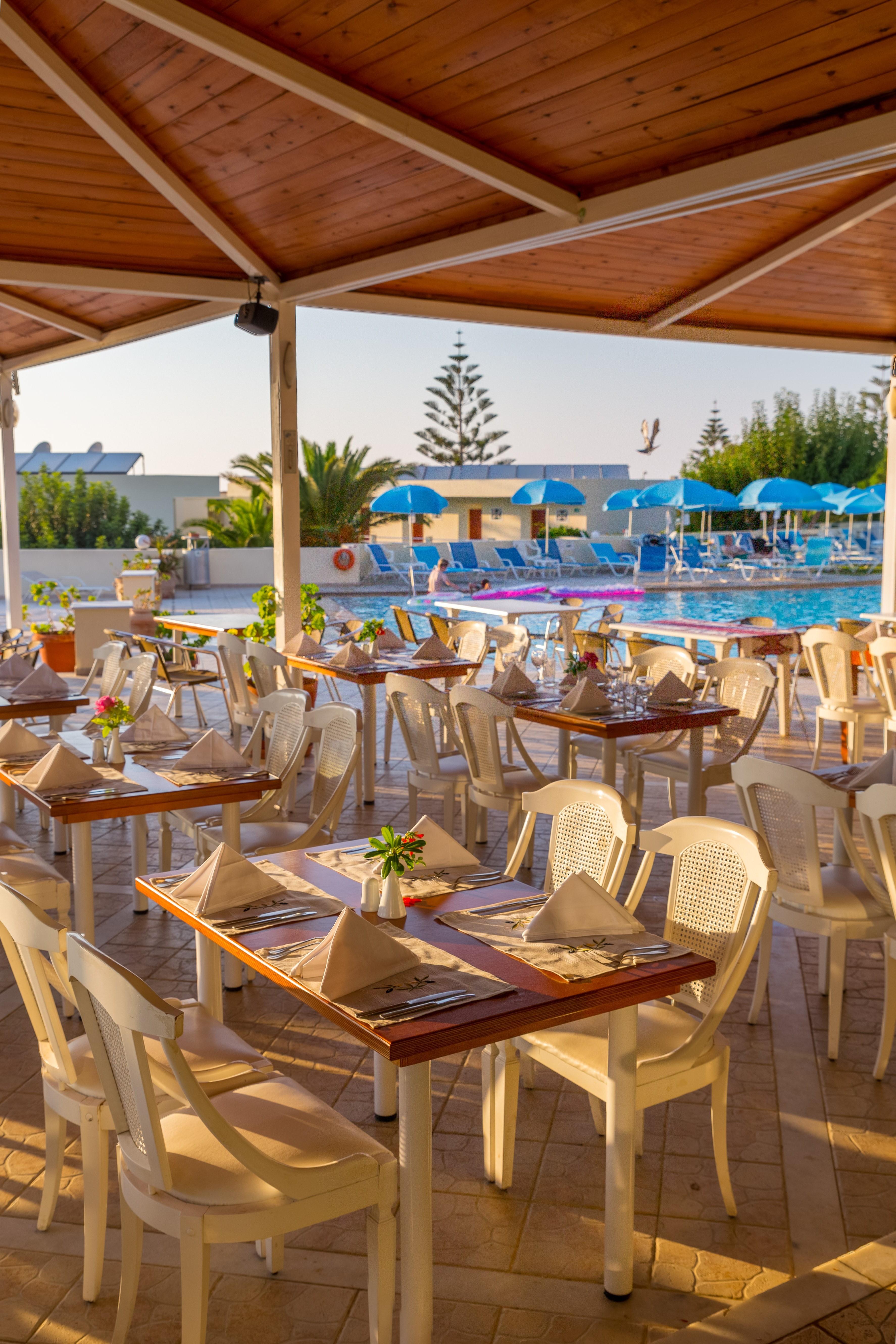 Rethymno Mare & Water Park Hotell Skaleta Exteriör bild