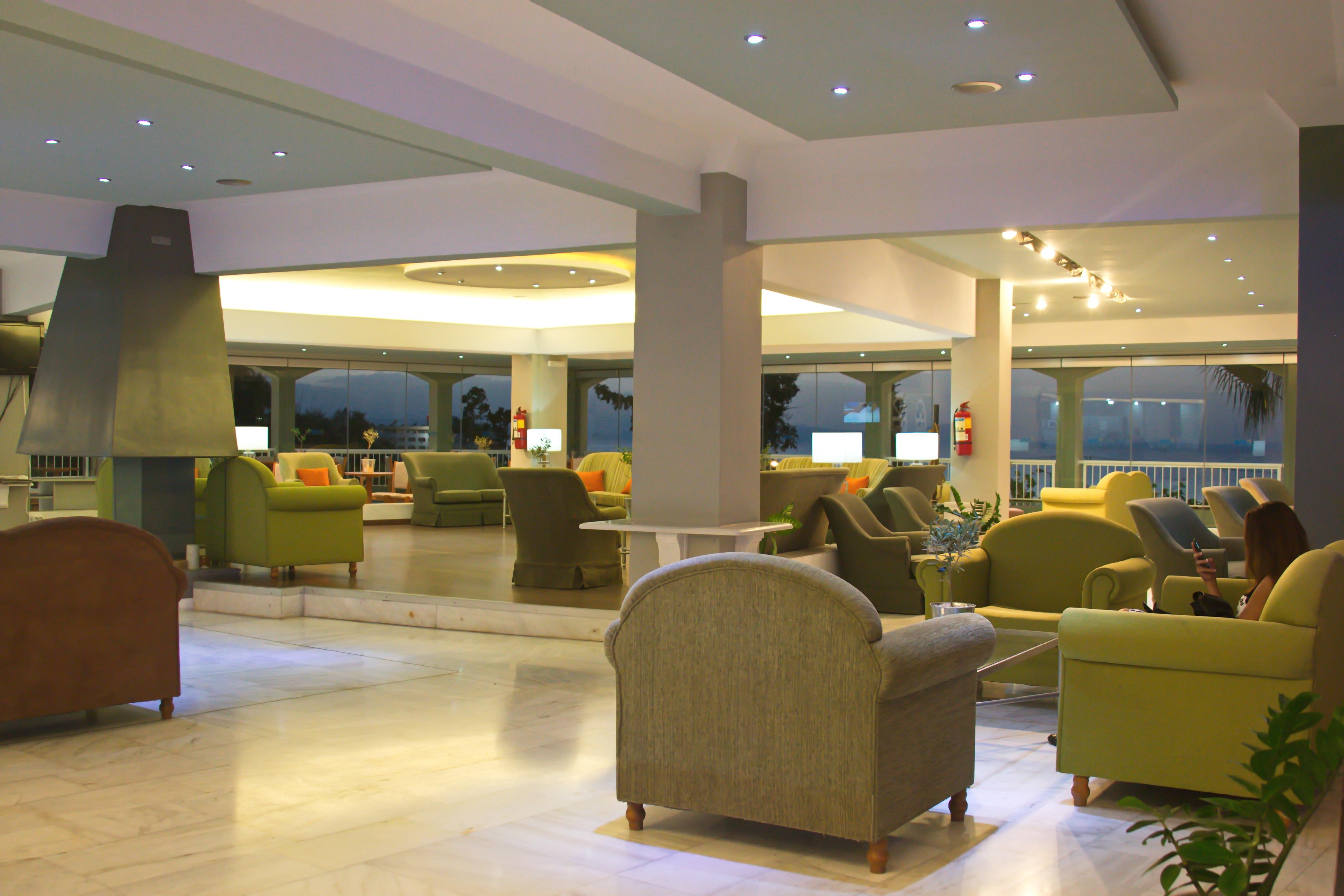 Rethymno Mare & Water Park Hotell Skaleta Exteriör bild