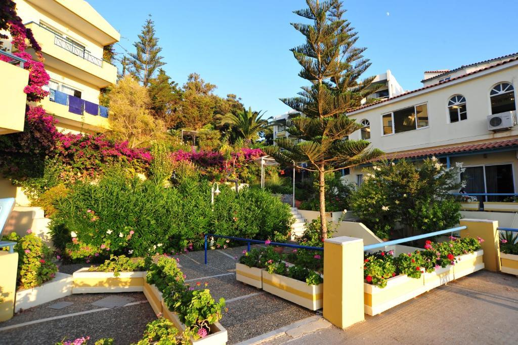 Rethymno Mare & Water Park Hotell Skaleta Exteriör bild