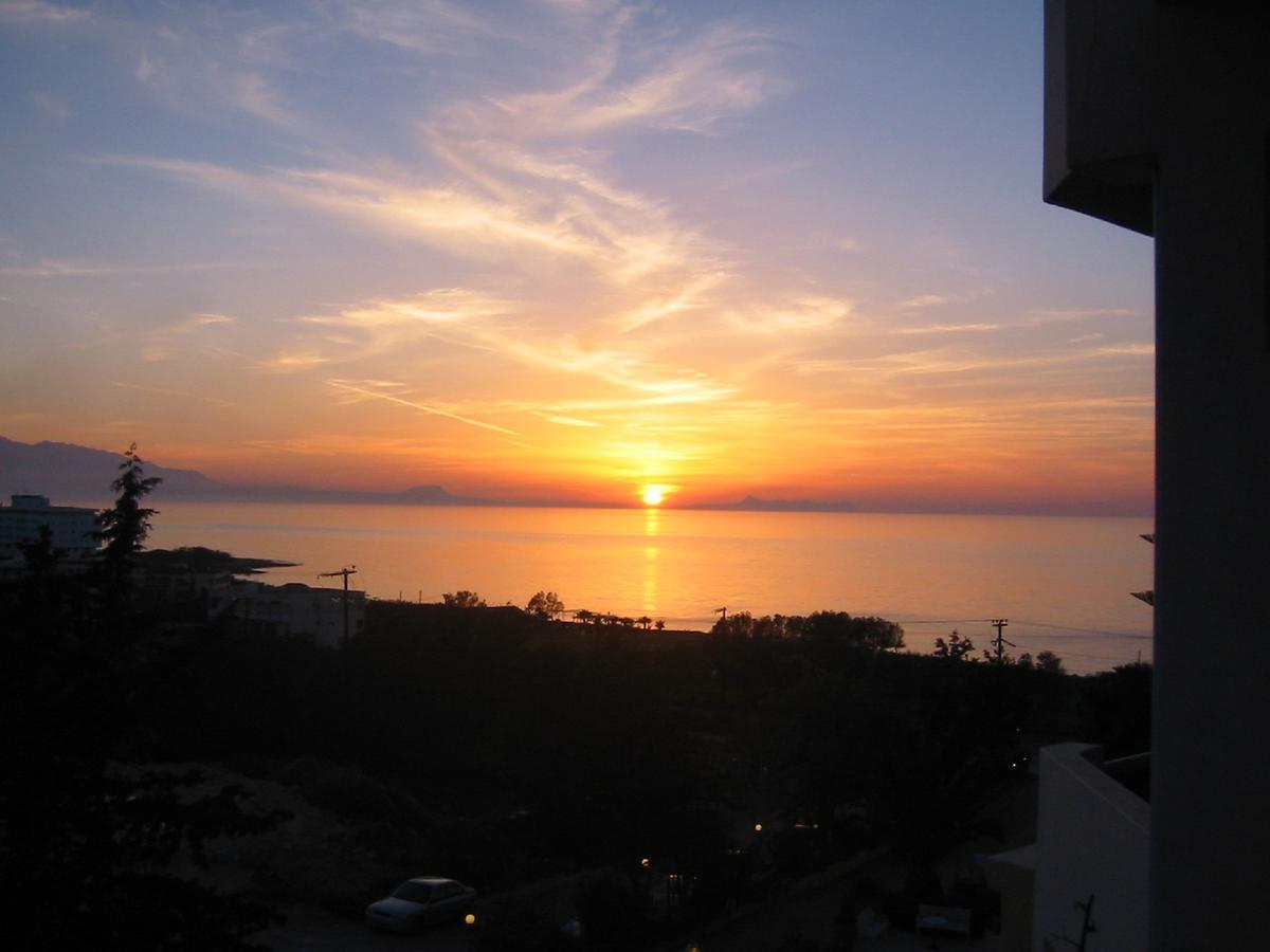 Rethymno Mare & Water Park Hotell Skaleta Exteriör bild